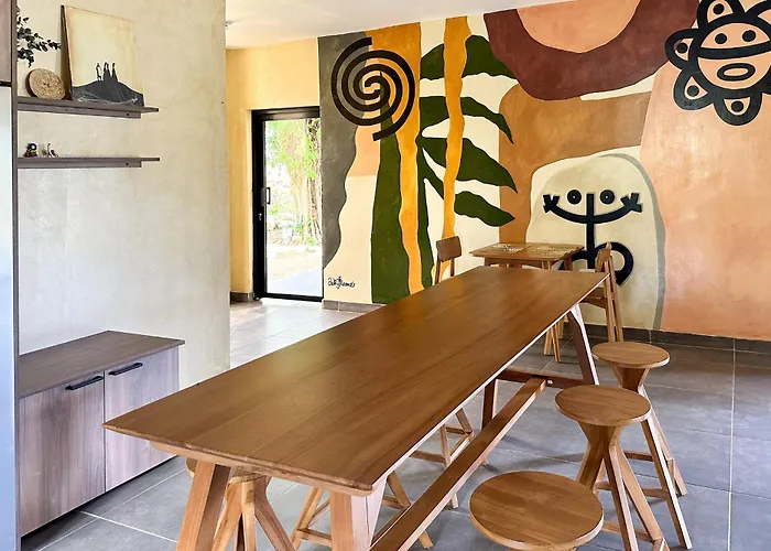 Spacious Ac Room At La Playita - Villavida