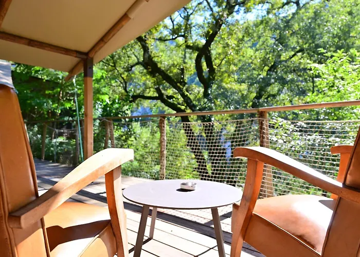 Prehistoric Lodge - Adult Only