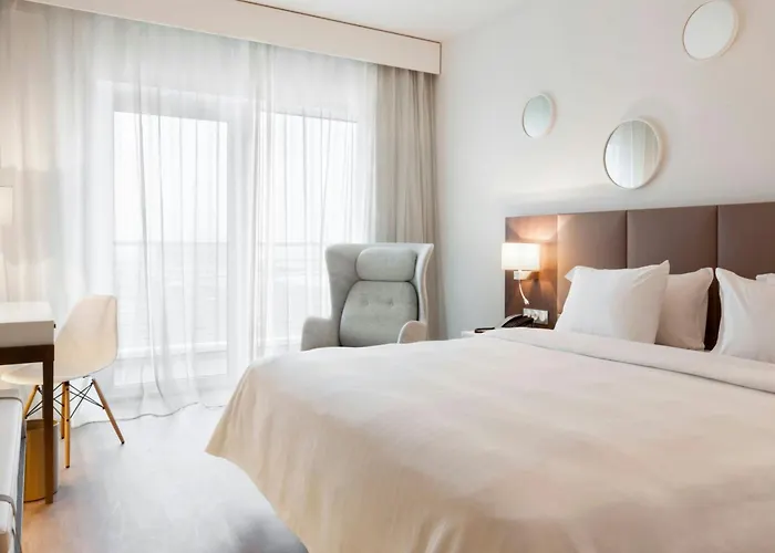 Ac Hotel By Marriott Paris Le Bourget Airport