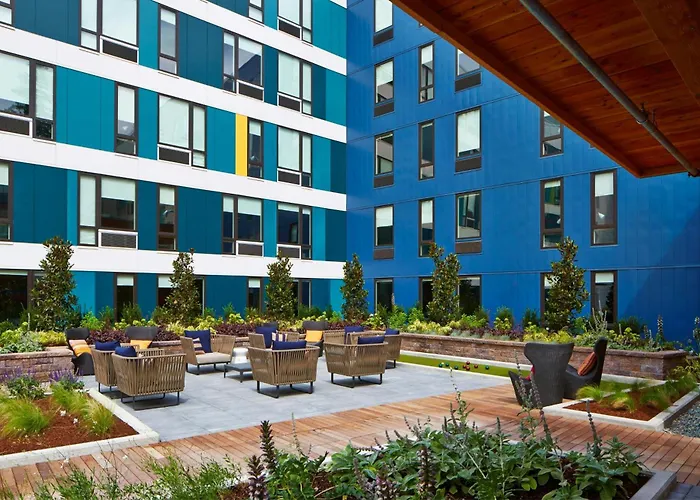 Aloft By Marriott Seattle Redmond