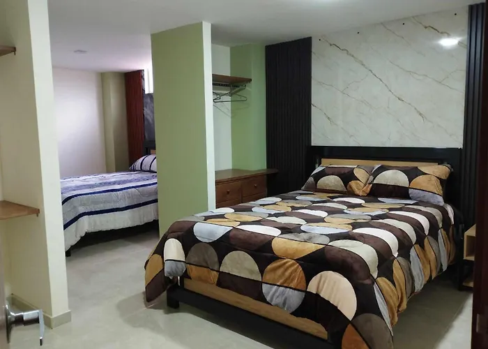 Hotel Colonial House