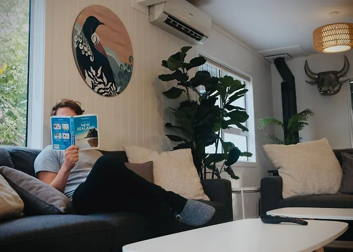Aotearoa Surf Lodge