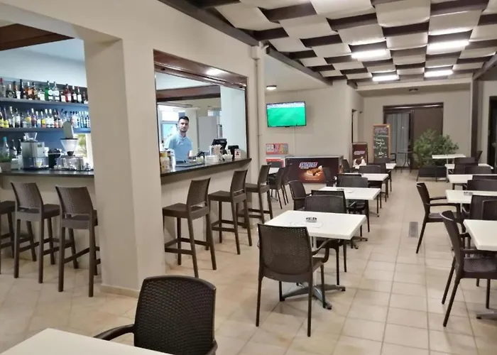 Carisa Suites And Apartments