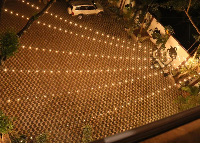 Crystal Wave Holiday Resort Polhena