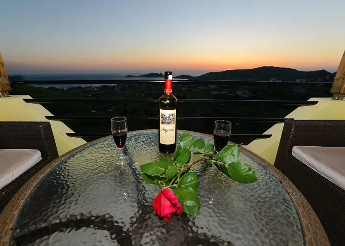 Hotel Dina - Ξενοδοχείο Ντινα