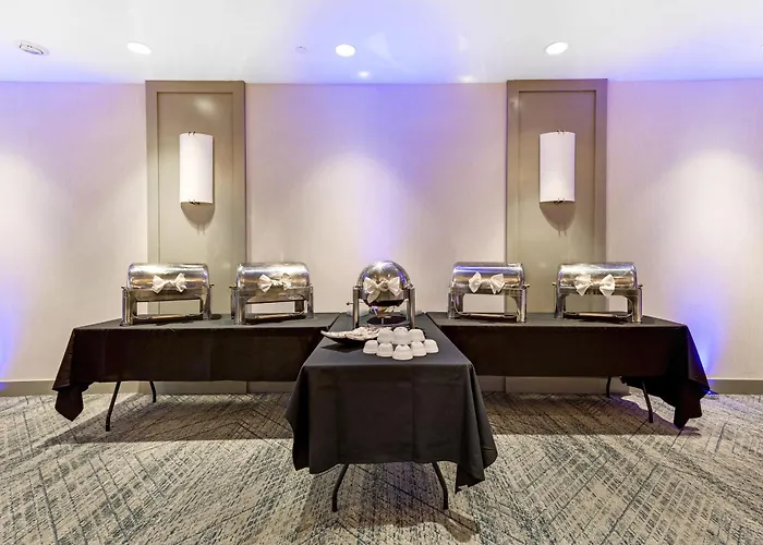 Four Points By Sheraton Boston Newton