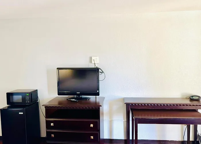 Vip Inn And Suites