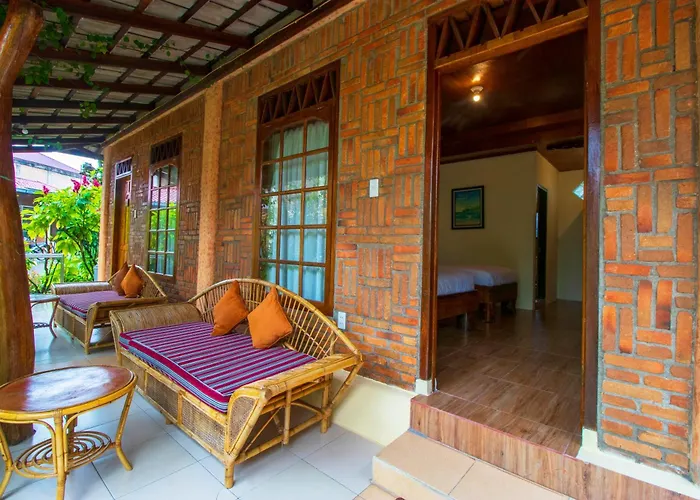 Tabo Cottages