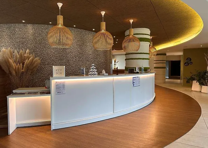Brit Hotel Privilege Plerin