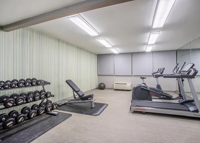 Holiday Inn & Suites Parsippany Fairfield By Ihg