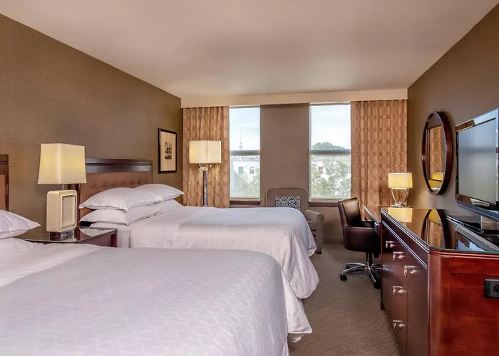 Sheraton Portsmouth Harborside Hotel