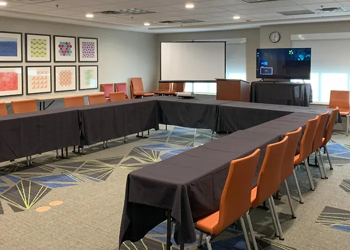 Holiday Inn Express Hotel & Suites Crawfordsville By Ihg