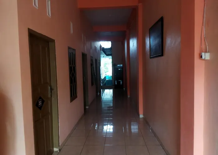 Hotel O Penginapan Permata Hijau Syariah Near Bukit Teletubbies