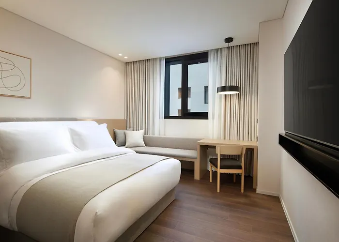 Shilla Stay Jeonju Hanok Village