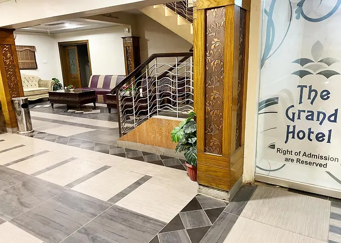 Sr Lounge Multan