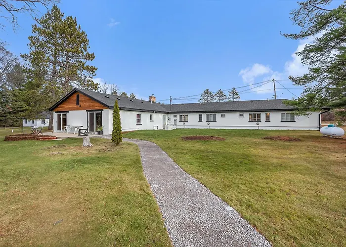 The Windmoor Lodge
