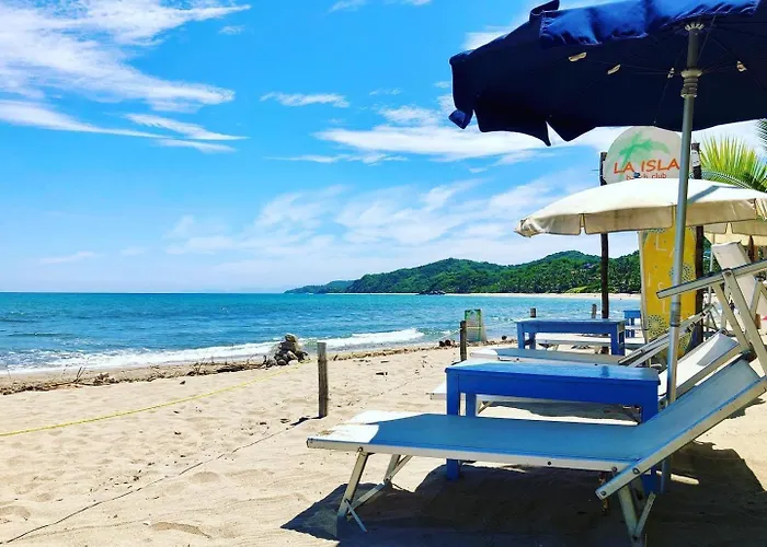 Junto Al Rio Bungalows & Suites