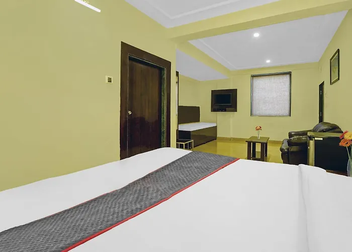 Hotel O Silver Leaf