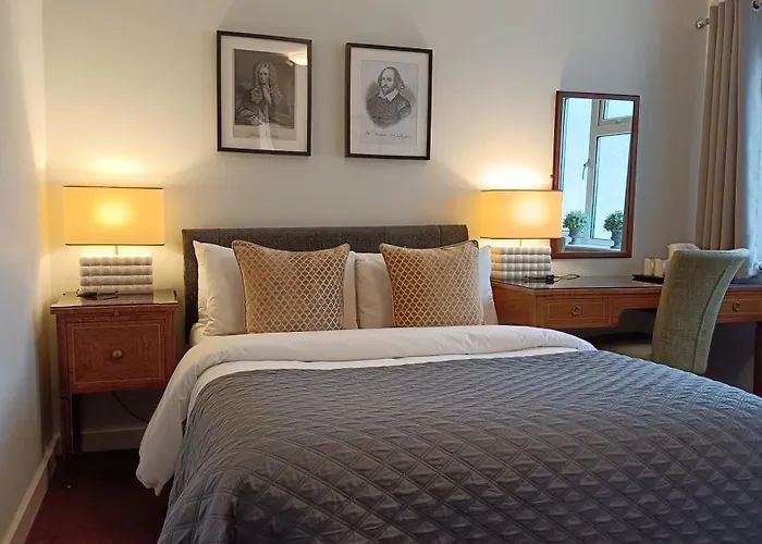 Stansted Lodge Guest House