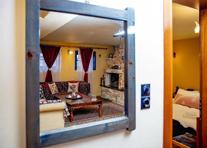 Arktouros Hotel