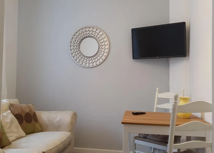 Romney House Rooms