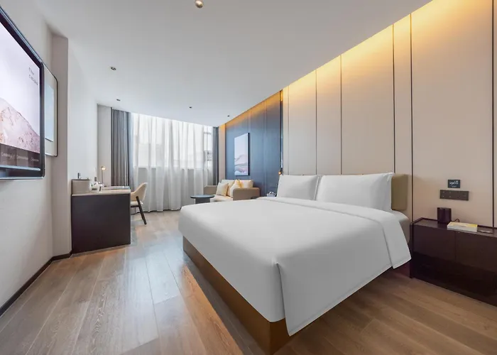 Atour Hotel Dongguan Dongcheng 33 Town