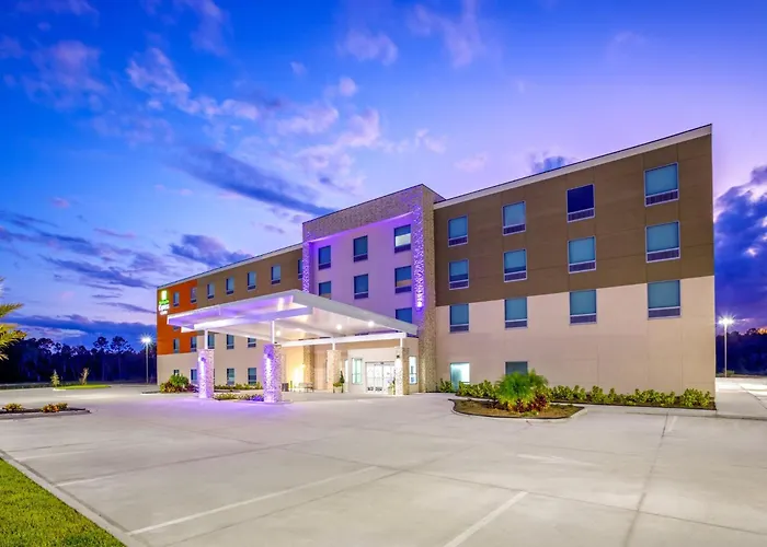 Holiday Inn Express & Suites Macclenny By Ihg