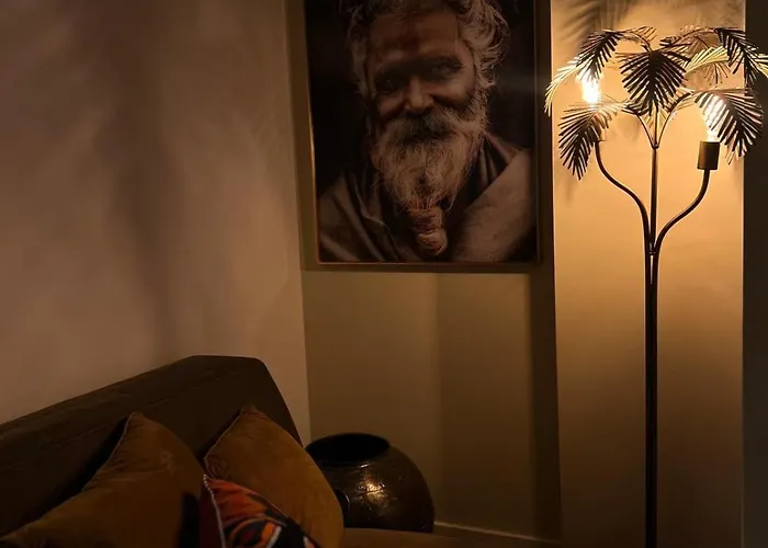 3 Monkeys Hotel