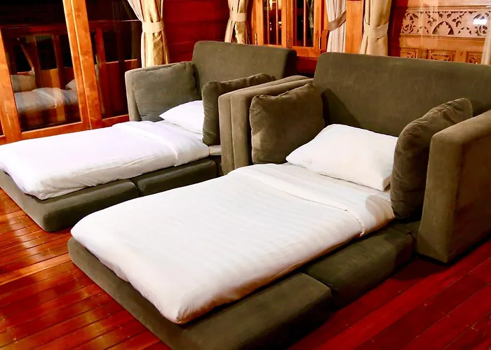 Seahouse Bali Indah Beach Inn