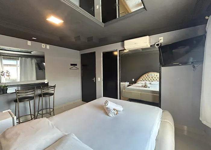 Lamour Hotel
