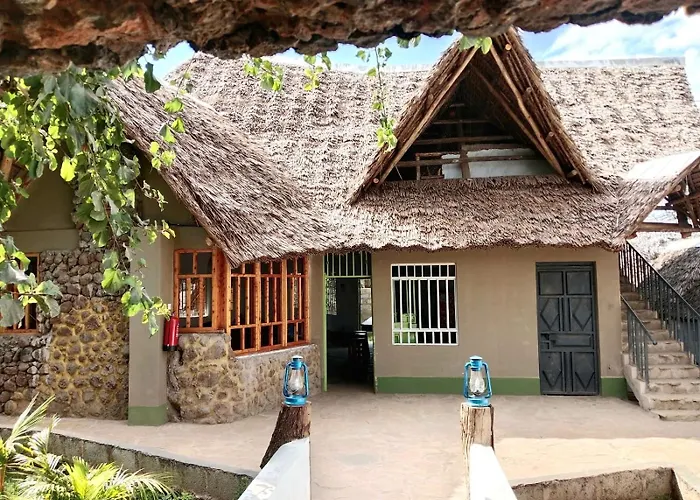 Hillstone Safari Lodge