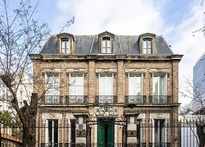 Le Charmant Hôtel