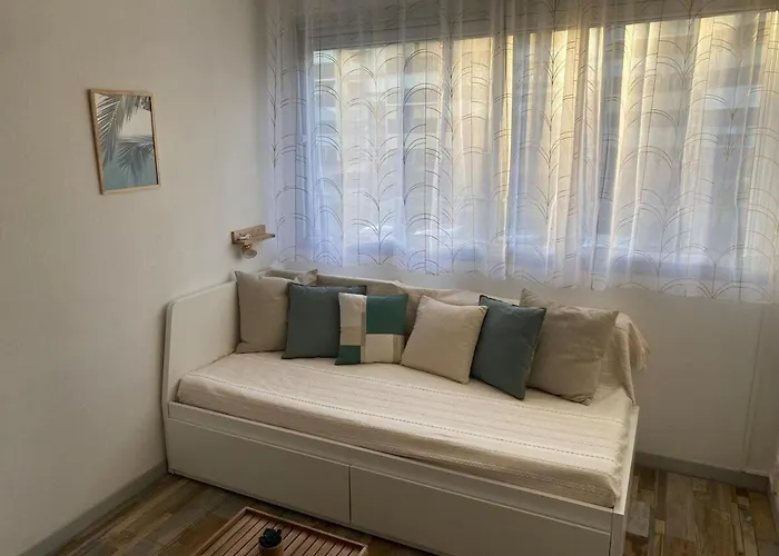 Appartements Parfaits Pour Cures Thermales, Au Bord De L'Etang De Thau