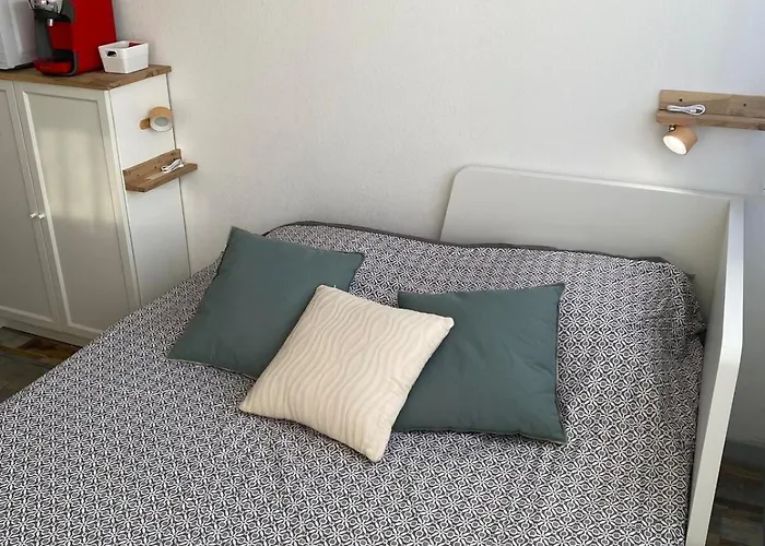 Appartements Parfaits Pour Cures Thermales, Au Bord De L'Etang De Thau