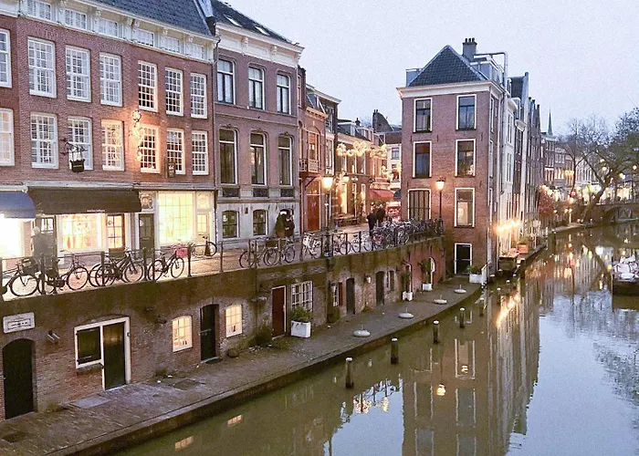 Domnacht aan de gracht