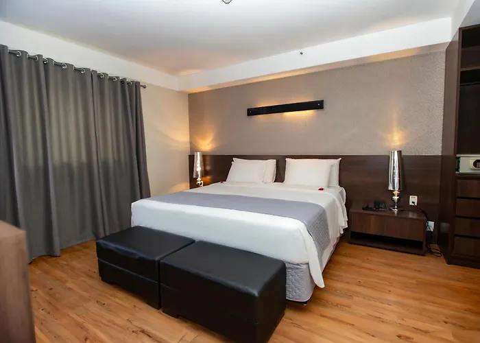 Delmond Hotel