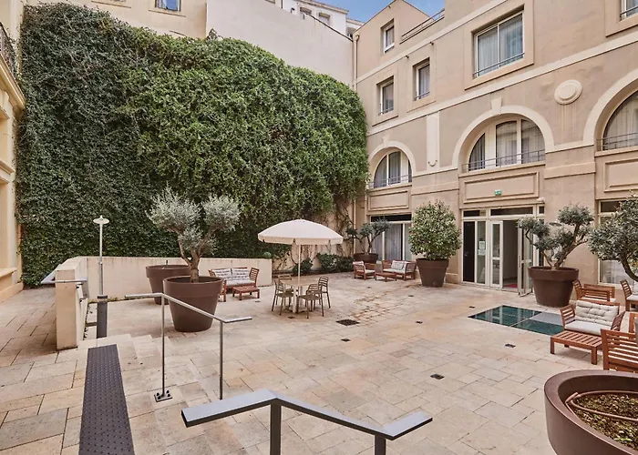 Appart'Hotel Odalys City - Montpellier Centre Gare Saint Roch