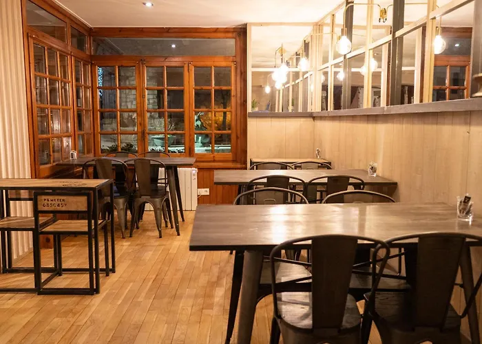 Hotel Snoe Mont Romies