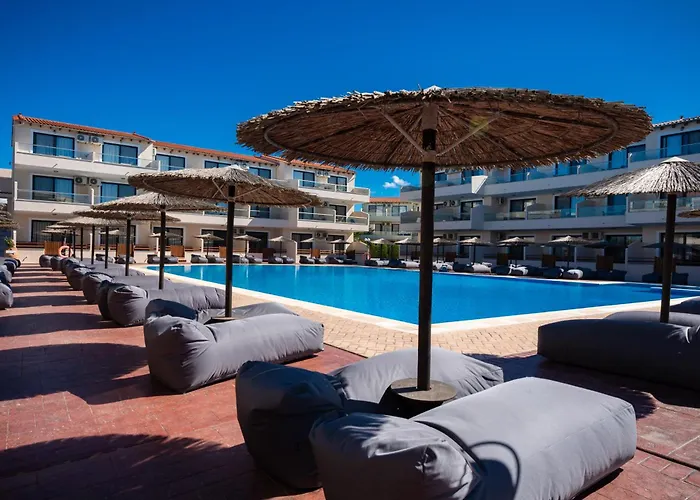 Angela Beach Hotel&Apts