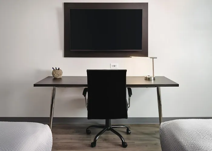Stayapt Suites Tallahassee-Capitol