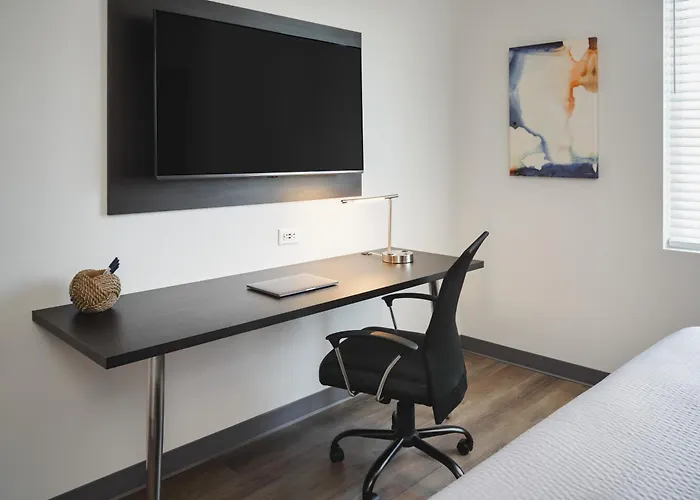 Stayapt Suites Tallahassee-Capitol