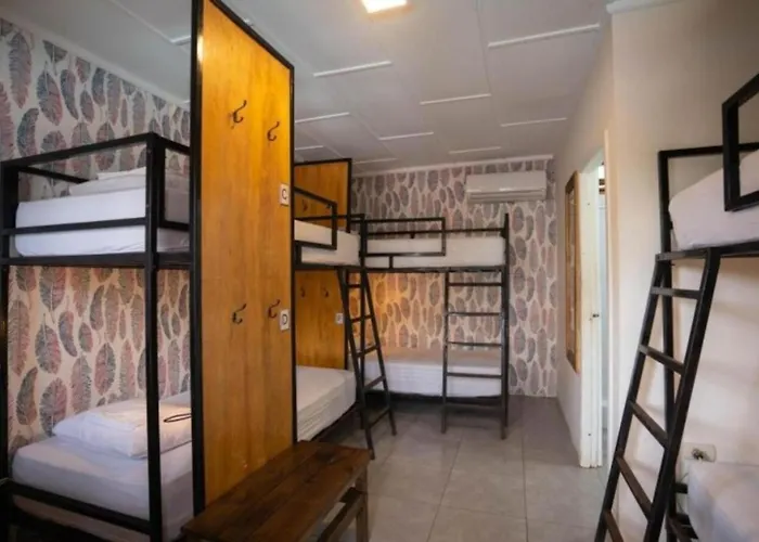Slumber Party Montanita