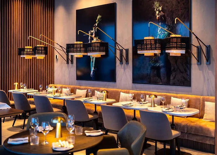 Radisson Blu Hotel at Porsche Design Tower Stuttgart