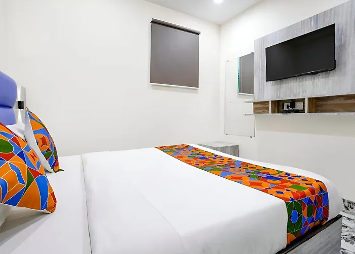 Glitz Hotels Good Luck Residency - Nr Bombay Exhibition Centre