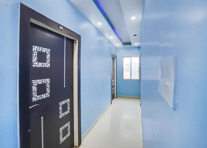 Super Townhouse Butler Road Near Maripur Chowk