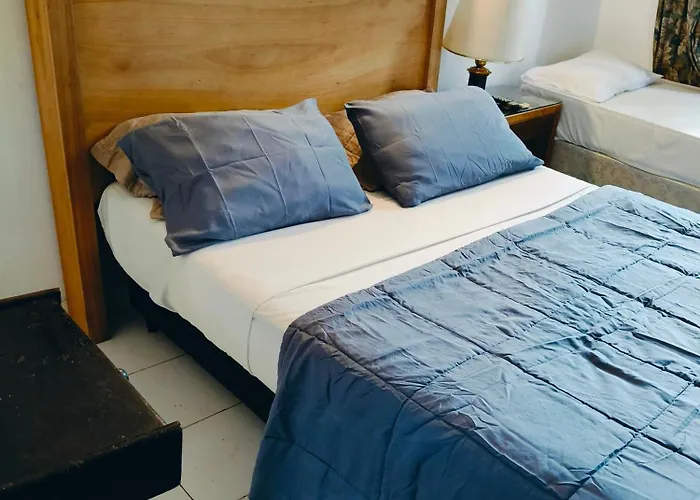 CENTRAL RIVIERA HOTEL Asunción
