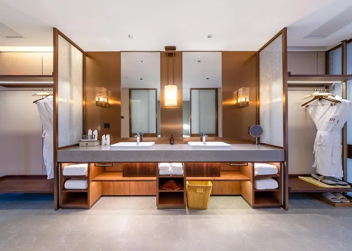 Maison New Century Hotel International Trade Haikou