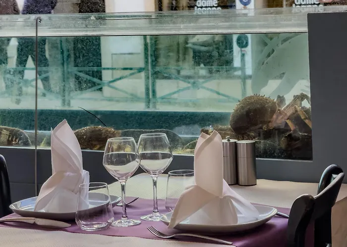Logis Hôtel Les Chardons Bleus RESTAURANT LE BISTROT DE LA MER