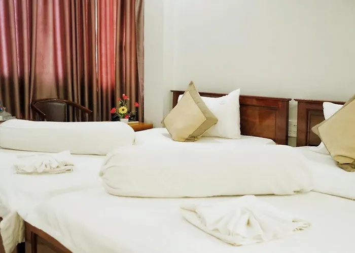 Rich Hotel