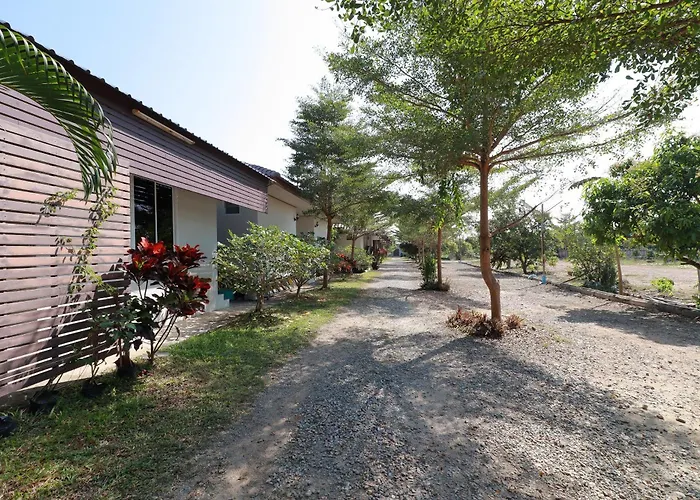 Oyo 553 Kongsup Resort